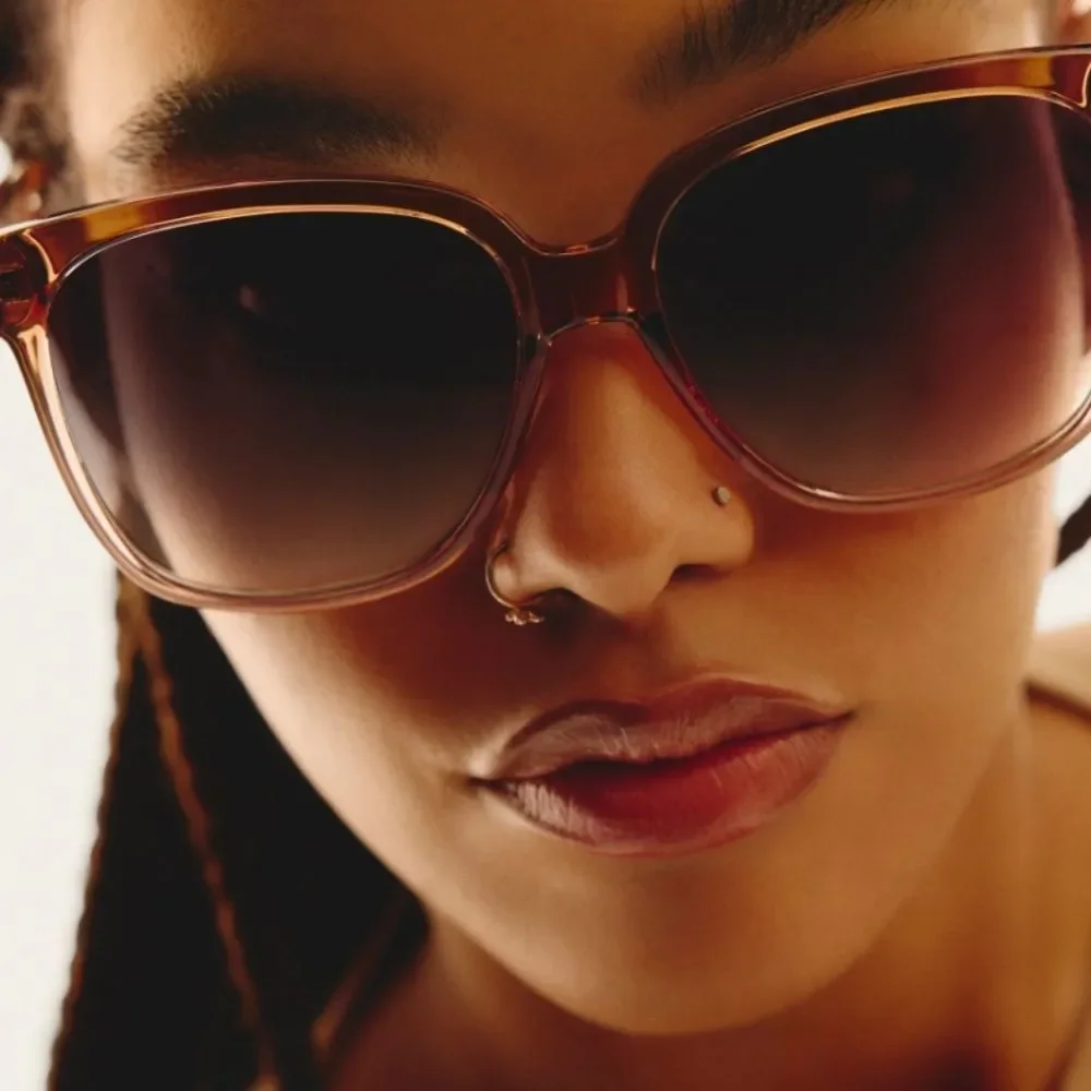 Quay Australia Wired Remixed‎ Oversized Sunglasses- Coffee Rose Frame/Brown